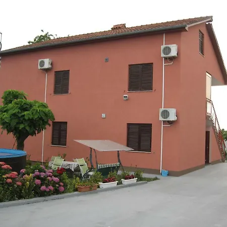 Apartments Adelita Porec Exterior photo
