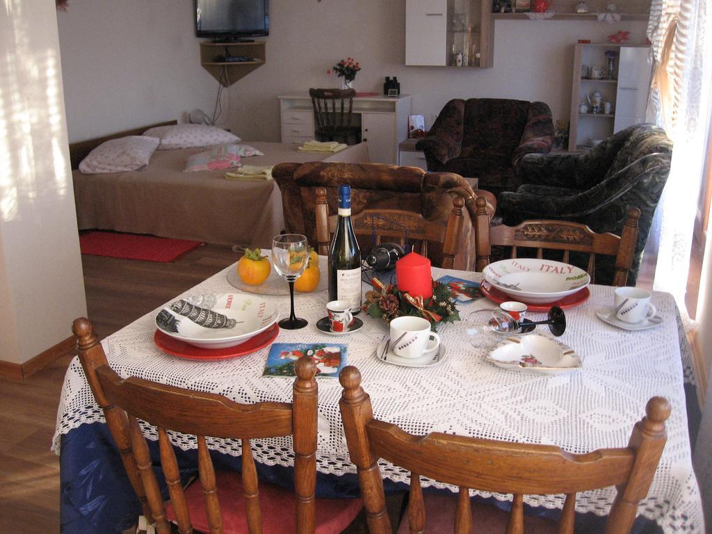 Adelita Apartament *