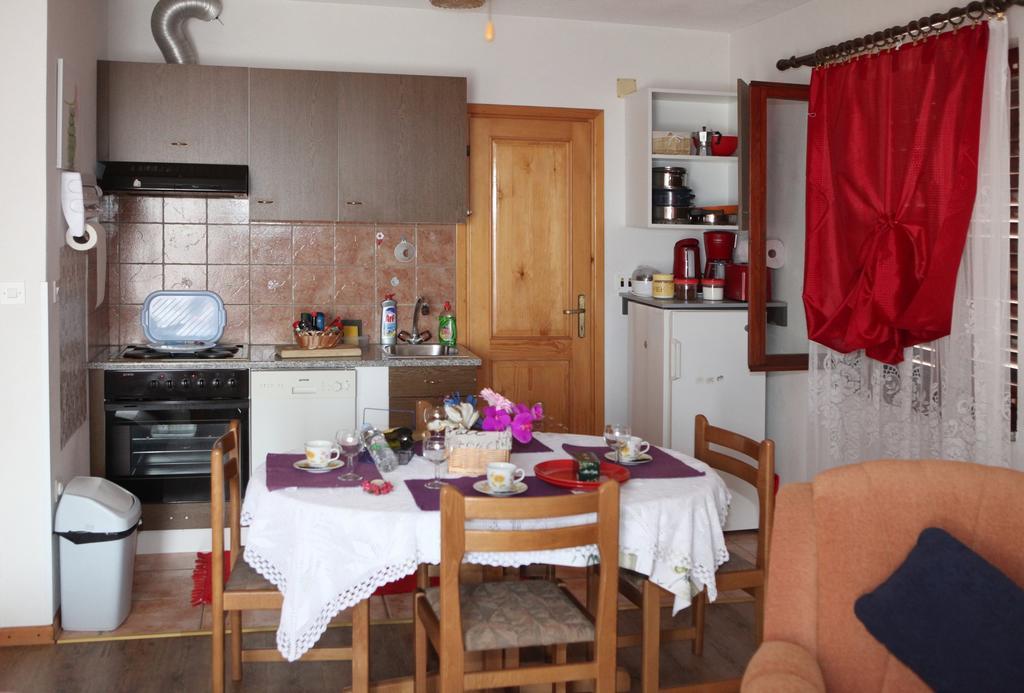 Adelita Apartament *